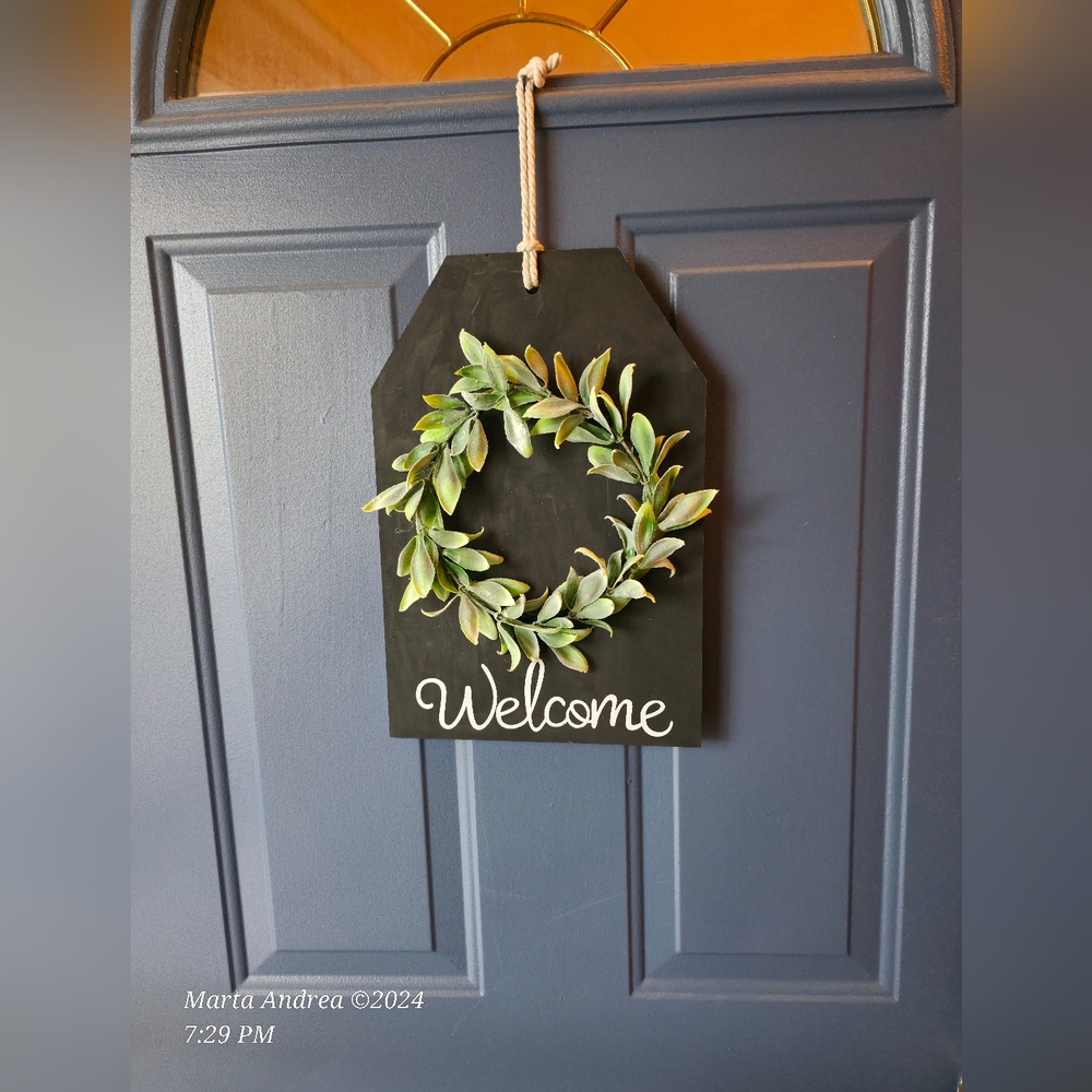 NWOT  Handmade "Welcome" Door Tag